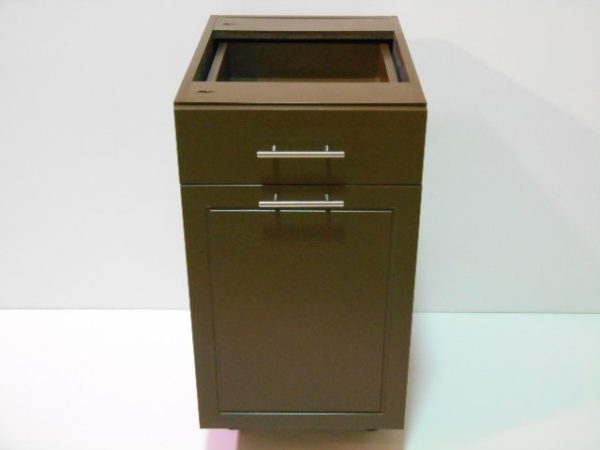 B21D1-DTPO----21" wide Base 1 Door 1 Drawer w/ Double Trash Pullout Cabinet