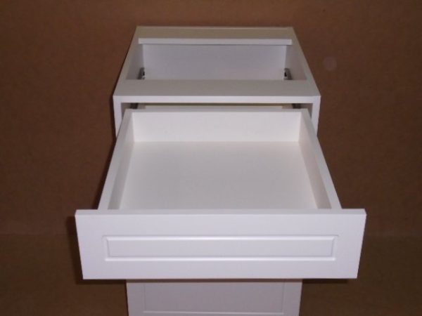 B18PPO----18" wide Base 1 Door 1 Drawer w/Propane Pullout Cabinet