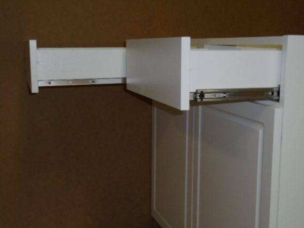 B30----30" wide Base 2 Doors 2 Drawer Cabinet